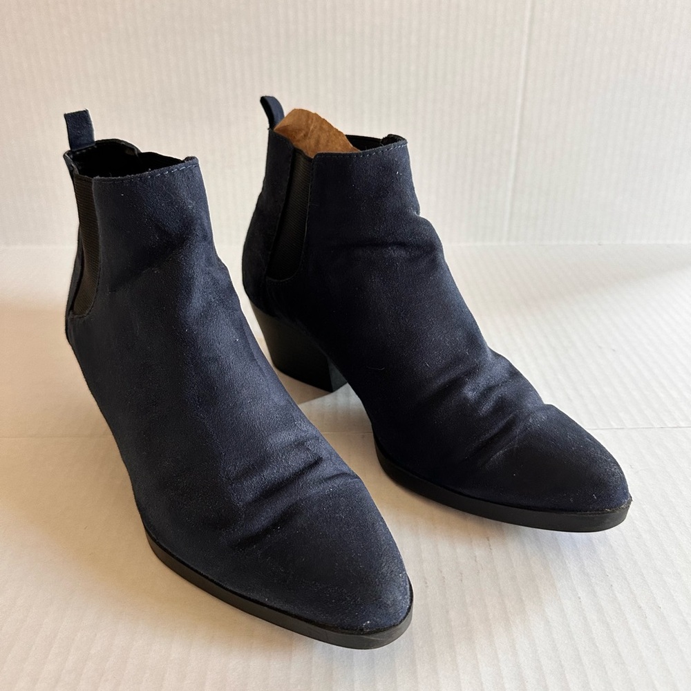 Perfect Fall Bootie Dark Blue Velvety Old Navy Heeled Ankle Bootie